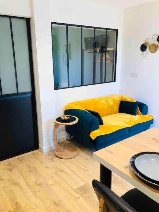 Maisonnette Avec Terrasse Argences Eksteriør bilde